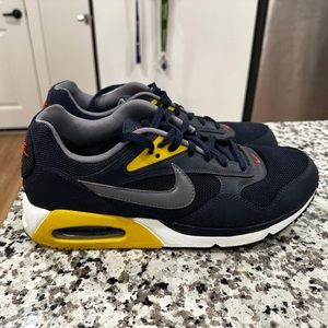 Nike Men's Air Max Correlate Obsidian/Varsity Maize Athletic Shoes